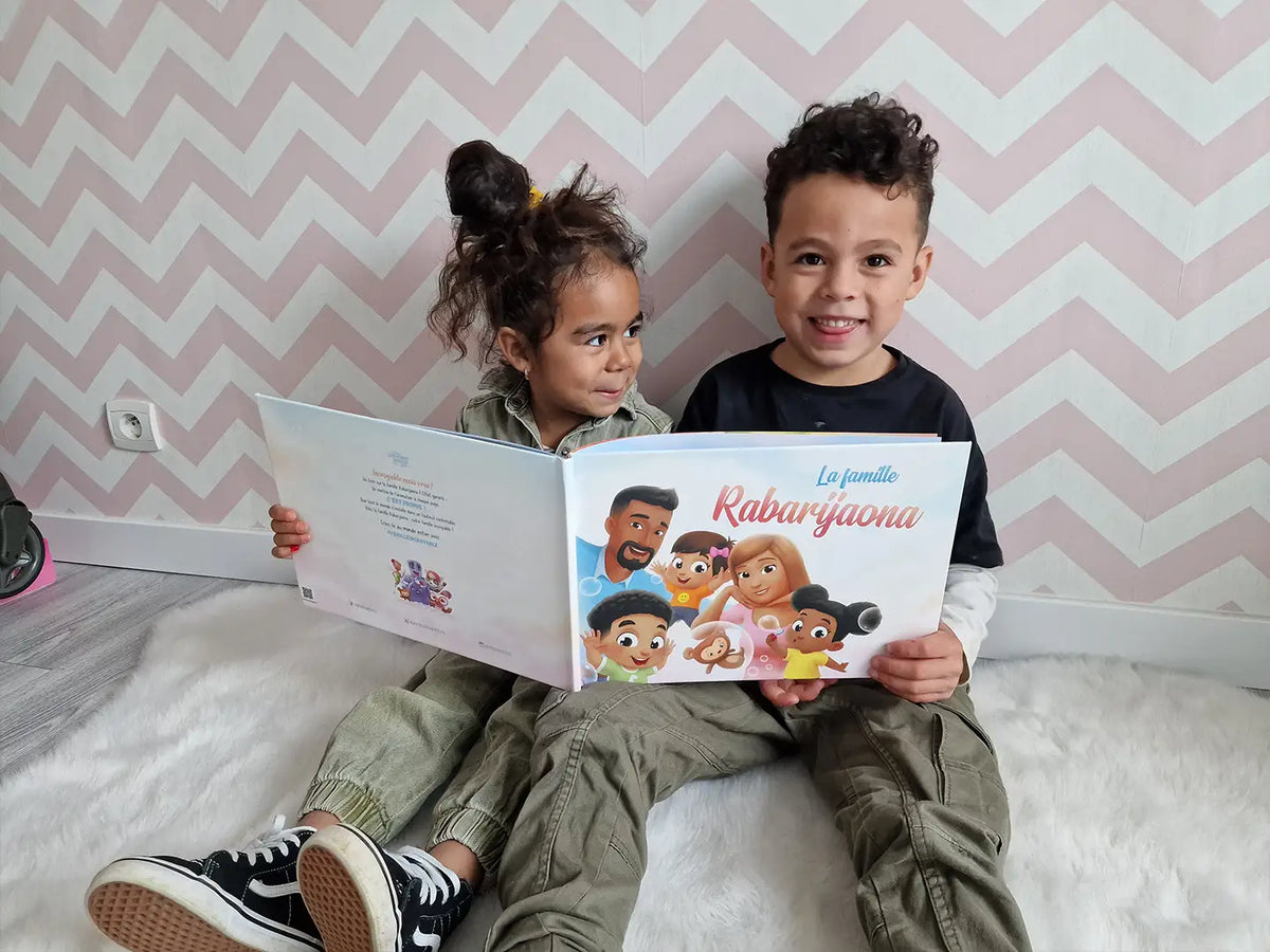  Frère et sœur partageront les histoires incroyables des livres de la personne pour les familles, avec les parents et les enfants.