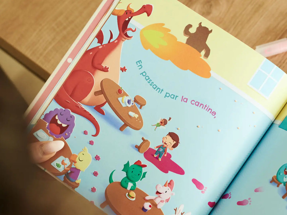 Le quotidien de l'école est évoqué dans ce livre personnalisé sur la rentrée. Ainsi, les enfants ont une idée positive de l'école.