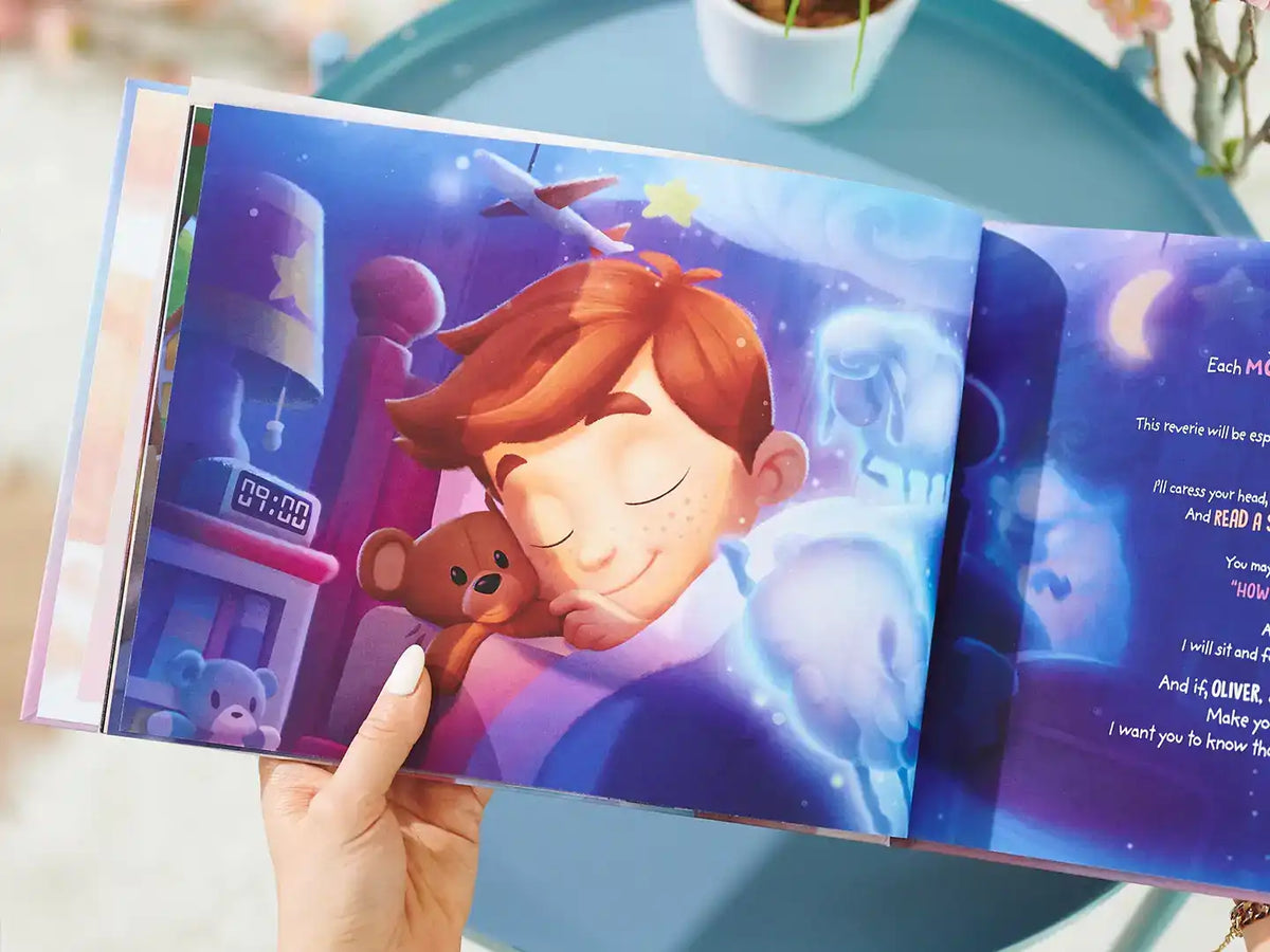 Dans ce livre personnalisé, un papa et son enfant revivent les petits plaisirs du quotidien.