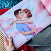 Magnifique illustration tirée du cadeau d’anniversaire le plus unique pour couples : le livre personnalisé pour l’épouse.