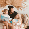 Dans ce livre d'histoires personnalisées pour Papa et deux enfants, les moments de partage et de joie sont intenses.