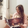 Vous créez en quelques clics le meilleur des cadeaux de Noël : un livre Hourra Héros. C'est original et unique.