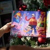 Une illustration colorée du nouveau livre de Noël de Hourra Heroes pour papa.