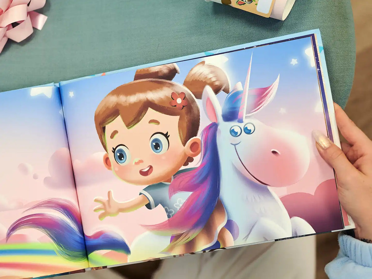 Une des illustrations du livre d'anniversaire personnalisé pour le premier anniversaire des enfants.