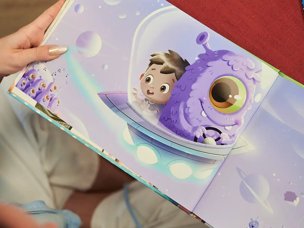 Une illustration du livre d'anniversaire personnalisé pour les enfants de trois ans.