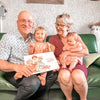 De bons moments attendent Mamie, Papy et les petits enfants avec ce cadeau de fête des grands-mères idéal.